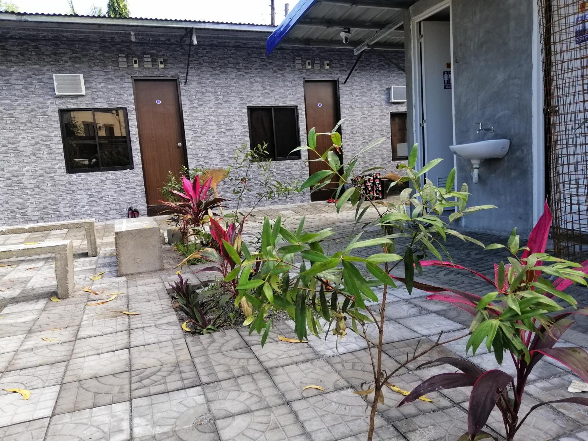 Hostel Katrina'S Dorm Tarlac City Exteriér fotografie